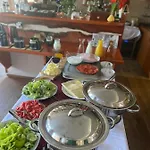 Lyzarska Bouda Domovina Hotel 3*