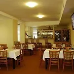 Hotel Lyzarska Bouda Domovina 3*