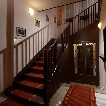 Lyzarska Bouda Domovina Hotel 3*