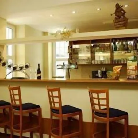 فندق Lyzarska Bouda Domovina 3*
