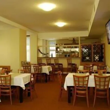 فندق Lyzarska Bouda Domovina 3*