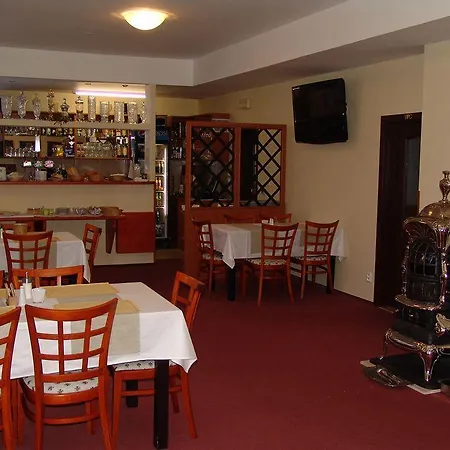 فندق Lyzarska Bouda Domovina 3*